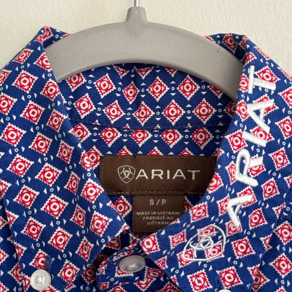 ARIAT Men's Long Sleeve Button Down Shirt - Size Small Embroidered Team Logo - Picture 5 of 11